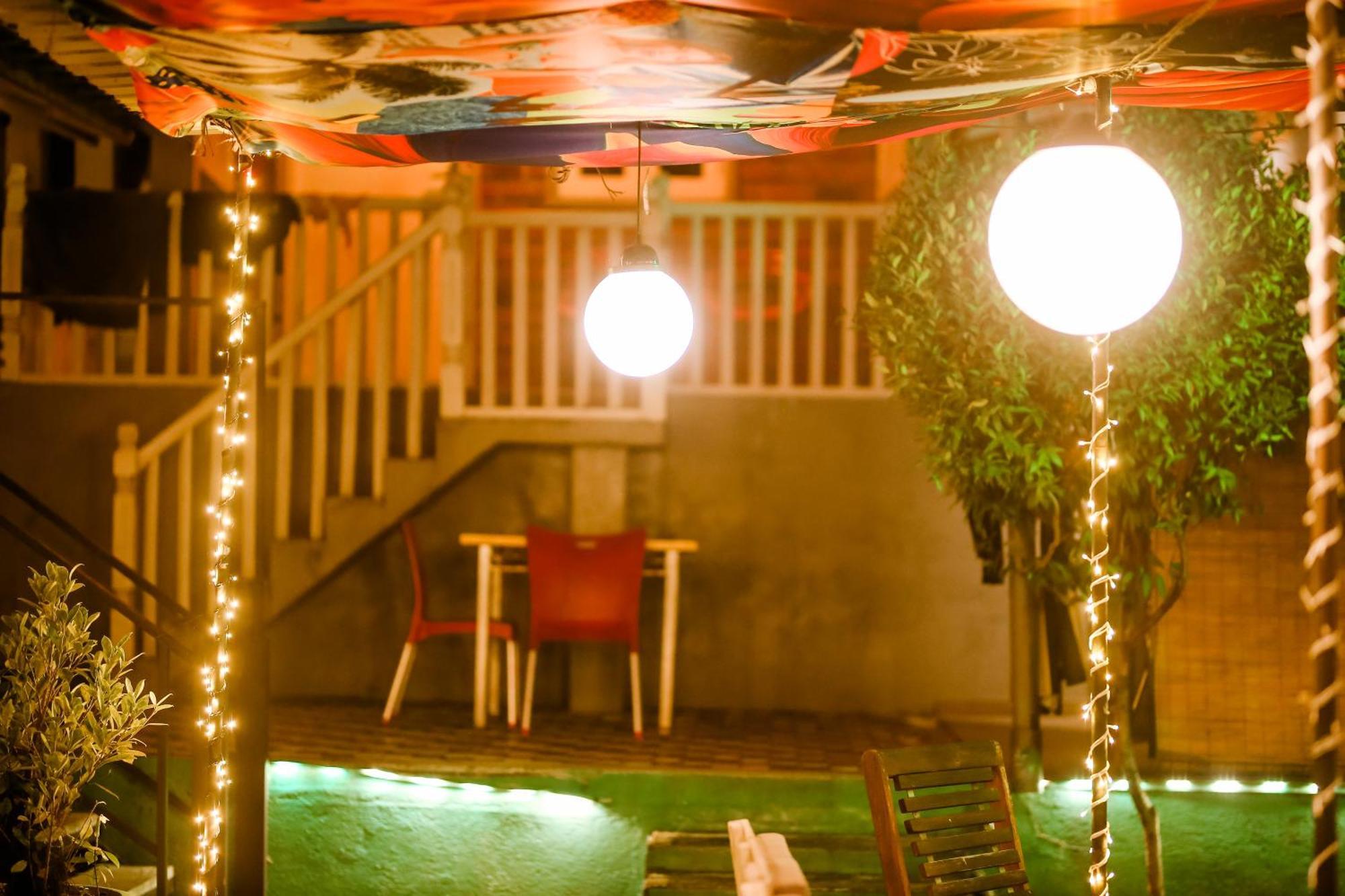 Hangover Hostels Mirissa Exterior foto